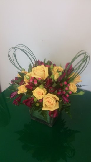 Precious Gold Bouquet - Click Image to Close