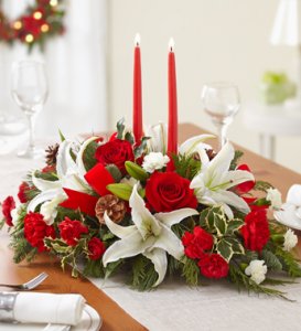 Traditional Christmas Centerpiece