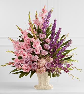 Flowing Garden Arrangement